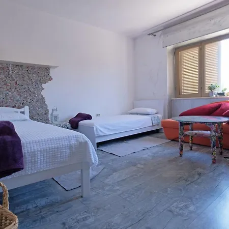 Ferienhaus Haus In Mit Privatem Pool By Interhome *