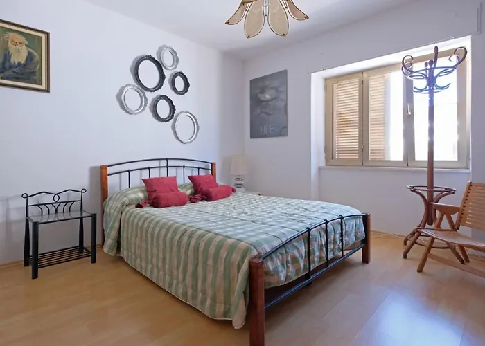 Haus In Mit Privatem Pool By Interhome Ferienhaus *