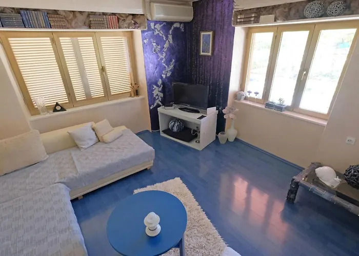 Haus In Mit Privatem Pool By Interhome Ferienhaus Pula