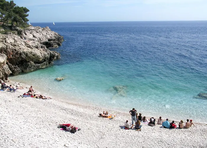 Ferienhaus Haus In Mit Privatem Pool By Interhome